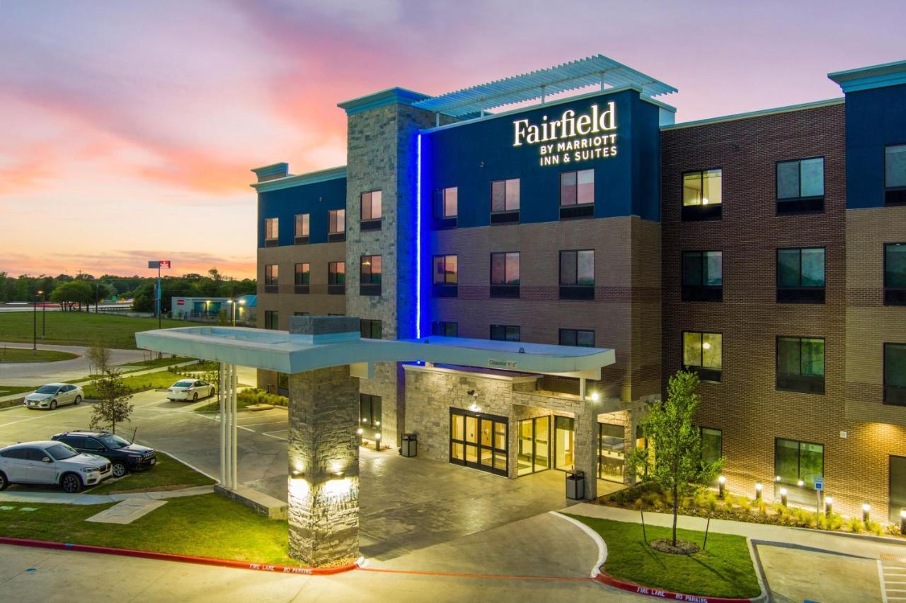 Fairfield Inn & Suites By Marriott Corinth South Denton Area 外观 照片