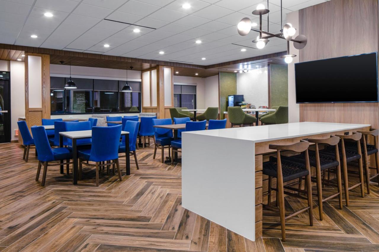 Fairfield Inn & Suites By Marriott Corinth South Denton Area 外观 照片
